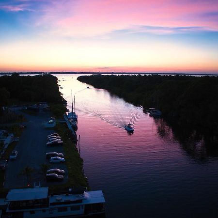 Dolphins Vacation Rental Merritt Island Buitenkant foto