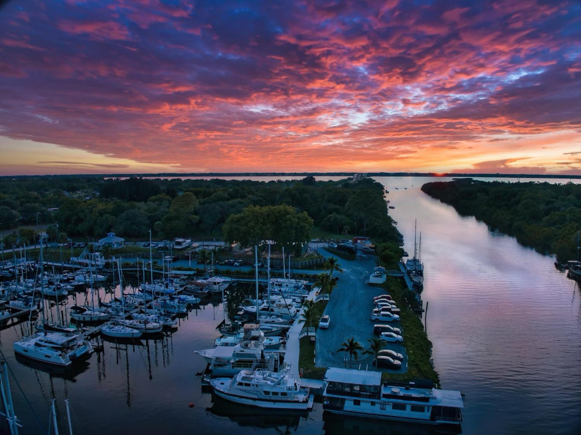 Dolphins Vacation Rental Merritt Island Buitenkant foto